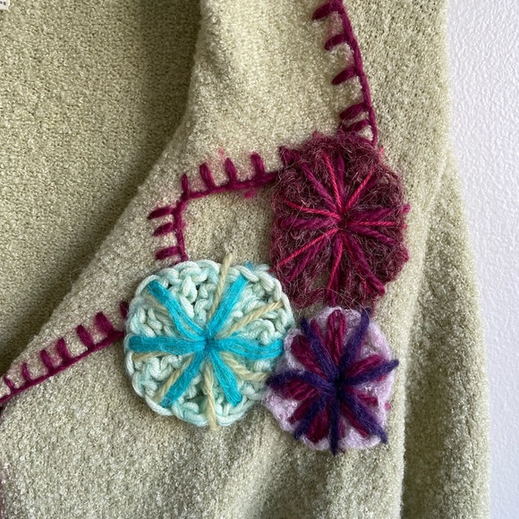 J. JILL GREEN WOOL MOHAIR BLEND SWEATER EMBROIDERED FLOWERS TIE BELT BUTTONS - Picture 5 of 10